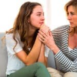 ¿Cuándo es el momento adecuado para hablar con los hijos sobre la violencia de género?