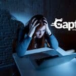 Por qué el stalking en redes sociales puede dañar una relación.