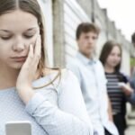 Qué Hacer Cuando Los Hijos Se Enfrentan Al Acoso En Línea
