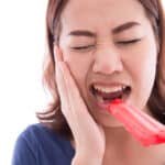 5 Cosas Que Debes Saber Si Tus Dientes Te Duelen Cuando Tomas Algo Frio O Calientes Y Sus Peligros
