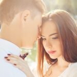 6 Cosas Que Los Hombres Piensan Que Son Romanticas Pero No Lo Son