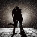 Aquello que te acompleja, a él lo enamora: descubre cómo amarte a ti mismo y atraer el amor verdadero.
