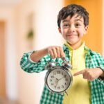 Cómo enseñarle a tus hijos el valor de la puntualidad en 6 pasos sencillos.