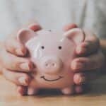 5 Maneras De Ayudar A Un Familiar Con Dificultades Economicas
