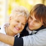 Estudio 1 De Cada 6 Hombres Tiene Un Enamoramiento Idilico Con Su Madre Y Piensa Mas En Ella Que En Su Esposa