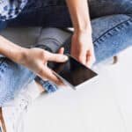 Tu Hija Pasaria Este Test Sobre Sexting Descubre Si Esta Lista Para Tener Un Telefono Celular