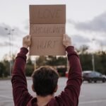 Por qué un hombre deja de ser cariñoso: Comprendiendo los cambios en una relación.
