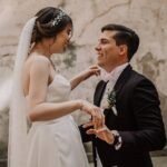 Frases románticas para invitar a salir a una chica:
1. ¿Te gustaría ser mi cita?
2. ¿Podría tener el honor de acompañarte en una cita?
3. Me encantaría pasar tiempo contigo. ¿Aceptas salir conmigo?
4. Eres tan especial para mí. ¿Quisieras salir conmigo?
5. No puedo dejar de pensar en ti. ¿Te gustaría salir a cenar?
6. Eres la persona más hermosa que he conocido. ¿Quieres ser mi pareja en una cita?
7. ¿Me concederías el honor de llevarte a una cita?
8. Tienes una sonrisa que ilum