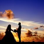 Jugando a hacerse el difícil o no está interesado: Descifrando señales confusas en el amor